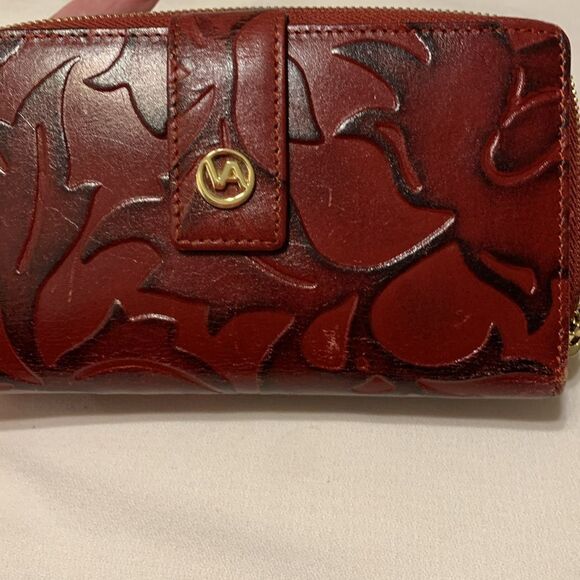 Valentina Embossed zip around reddish burgundy wallet EUC - Picture 11 of 12